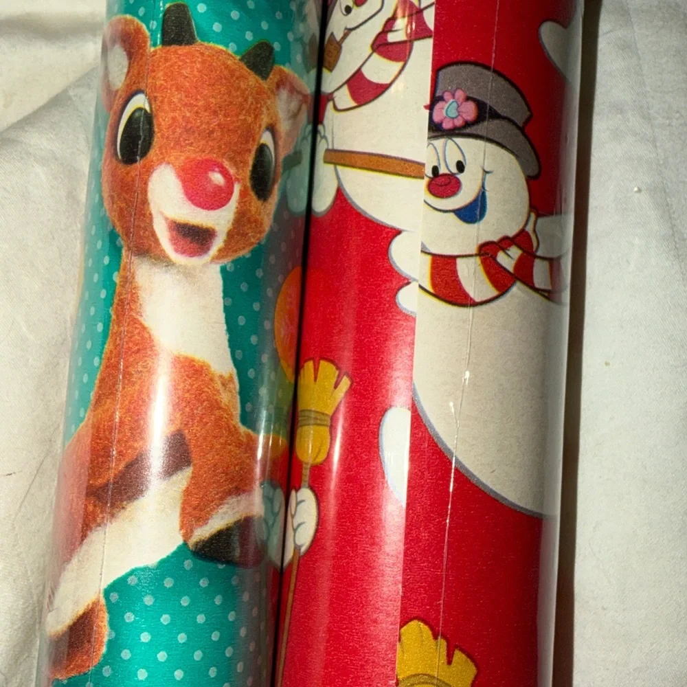 Rudolph the Red-Nosed Reindeer Frosty the Snowman Christmas Wrapping Paper Roll